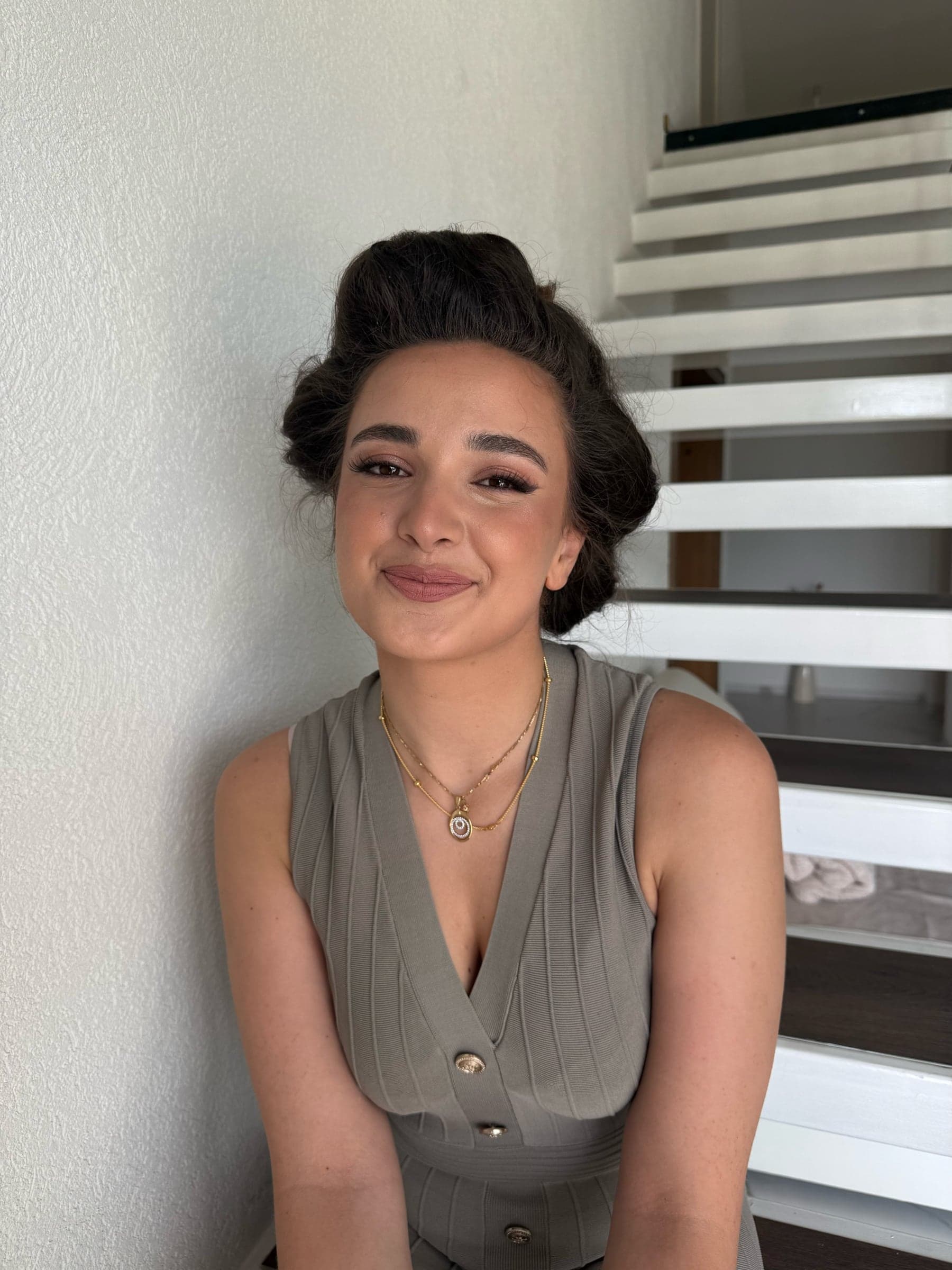 Soft glam makeup result with natural skin finish